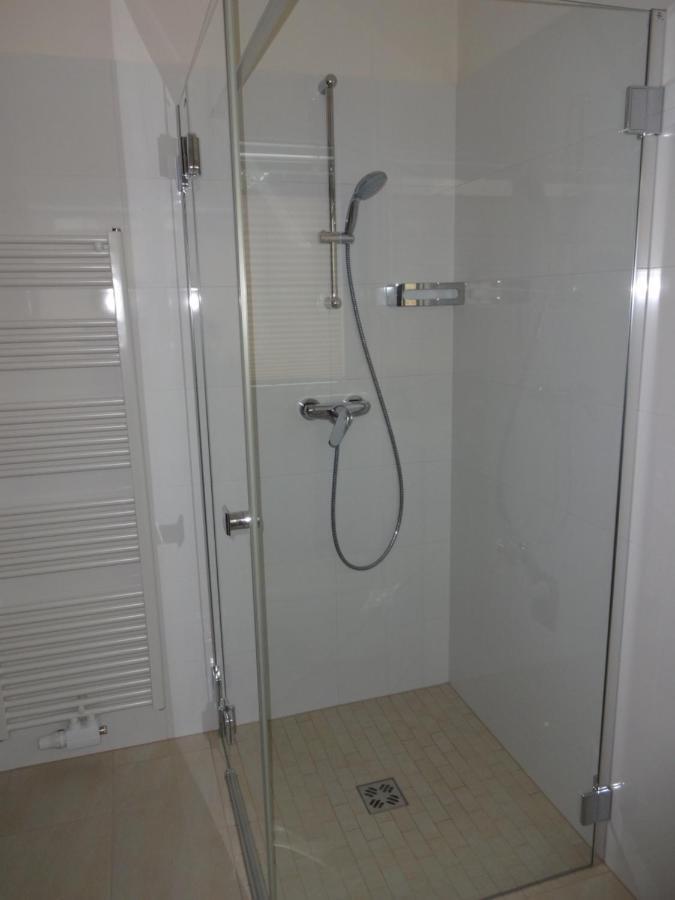 "Nature Erleben" Appartement & Komfortzimmer เวลเดน อัม เวิร์ทเทอร์ซี ภายนอก รูปภาพ